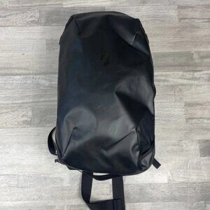 Cotopaxi - Allpa 28L Travel Pack - Unisex - Cotopaxi Black - One size